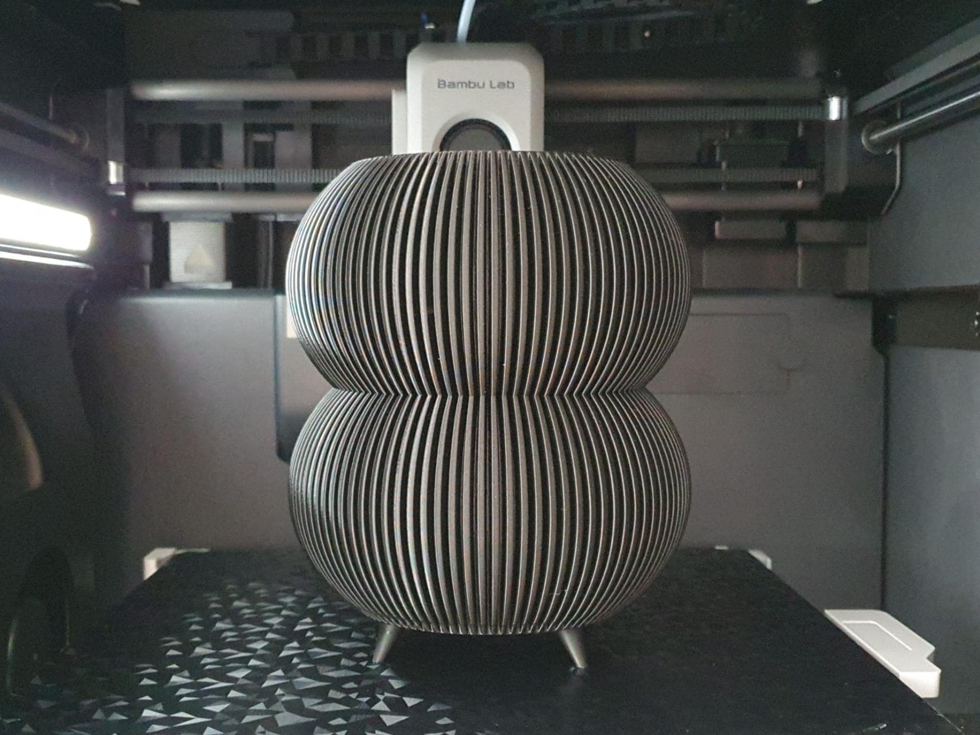 Japandi Planter on Legs with Modern Design – Minimalist Indoor Vase