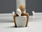 Saint-Valentin statue de couple romantique sculpture moderne d’amour pour décoration intérieure par Flexura3D. Valentine’s Day romantic couple statue, modern love sculpture for interior decoration by Flexura3D