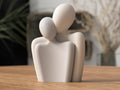Saint-Valentin statue de couple romantique sculpture moderne d’amour pour décoration intérieure par Flexura3D. Valentine’s Day romantic couple statue, modern love sculpture for interior decoration by Flexura3D.